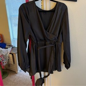 Torrid dark gray sheer wrap top, size 0. Worn once